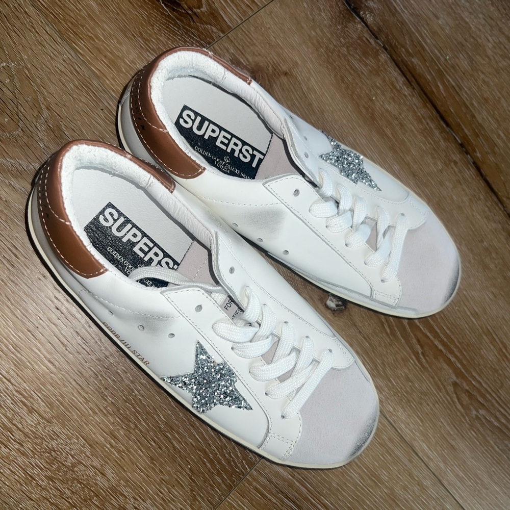Sneakers size 40